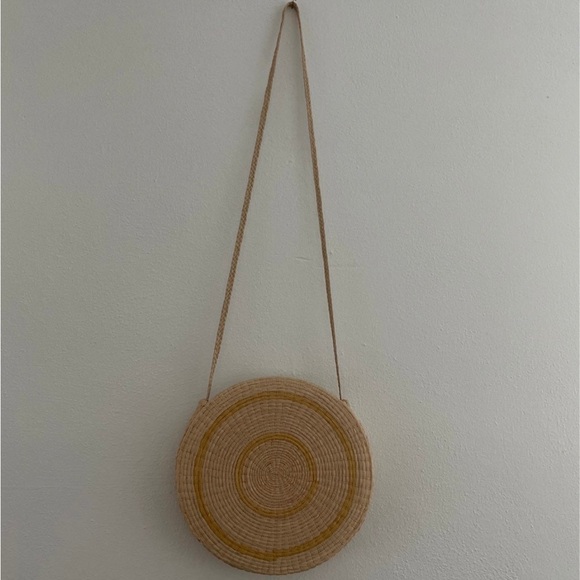 Vintage round straw bag handmade circle wicker woven basket - Picture 2 of 9